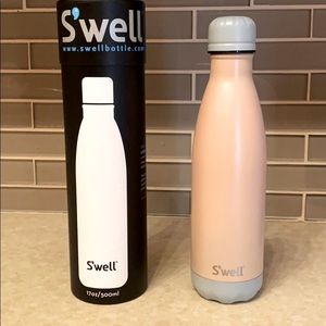 “New” 17 oz. Swell bottle